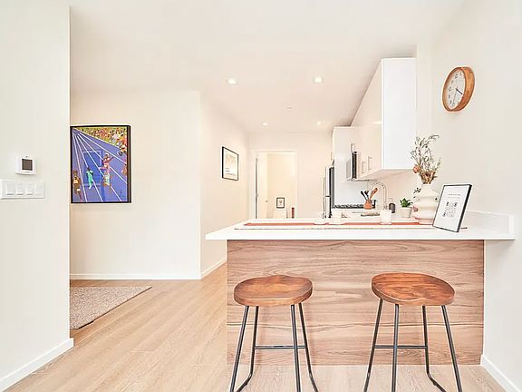 4th image of 168 W 136th St #1A