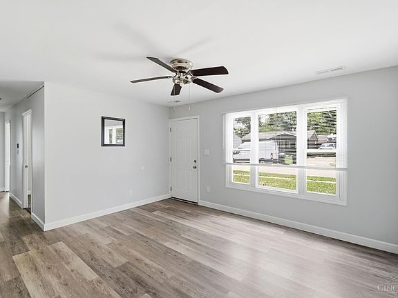 5th image of 9738 Gibralter Dr