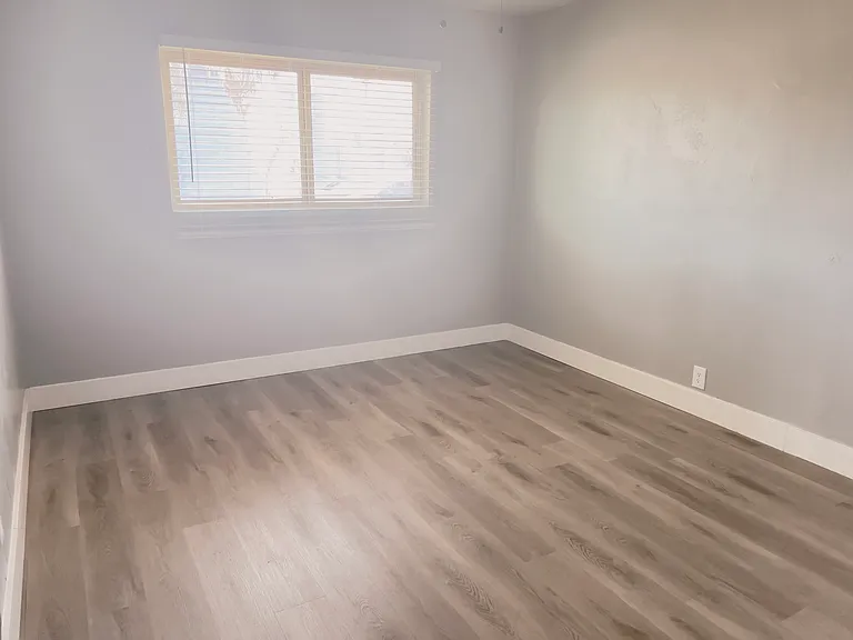 20 W University Dr #B — Photo 10