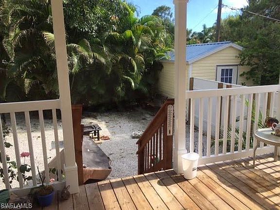 2nd image of 10260 Georgia St