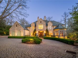 1820 Woodlands Cir, Pittsburgh, PA 15241