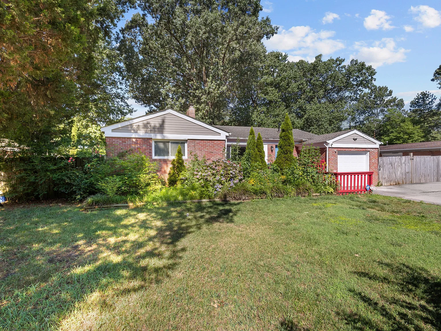1204 Fontana Avenue - 1 — Photo 4