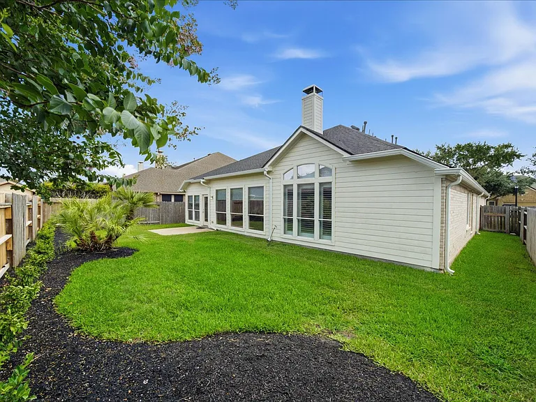 10703 Twilight Creek Ln — Photo 40