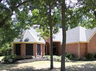 203 Red Baron Ct, Rhome, TX 76078