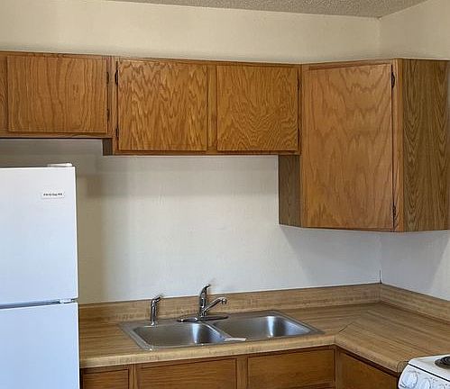 4th image of 2434 W 24th Ter #00b57dba8