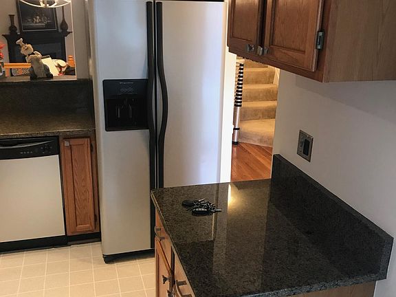 4th image of 5803 Norham Dr