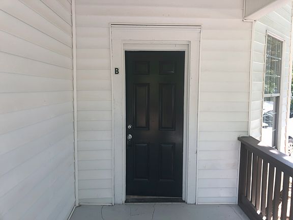 2nd image of 72 E New St #B