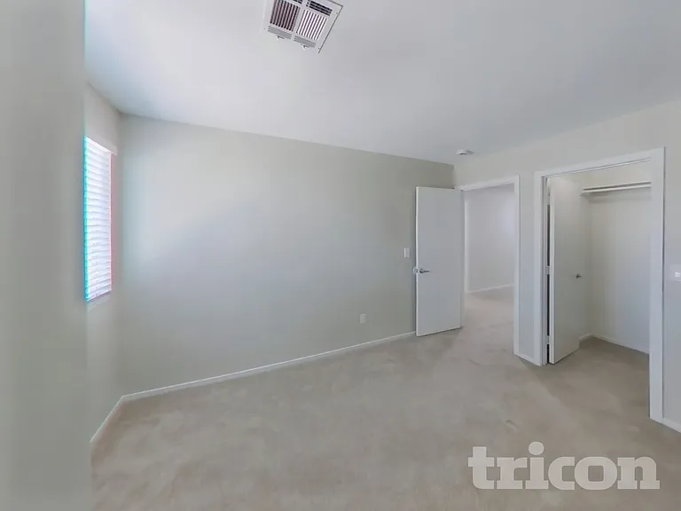 1025 Oceanwood Ave — Photo 12