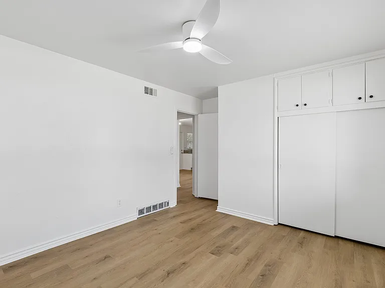 1600 Andover Ct — Photo 13