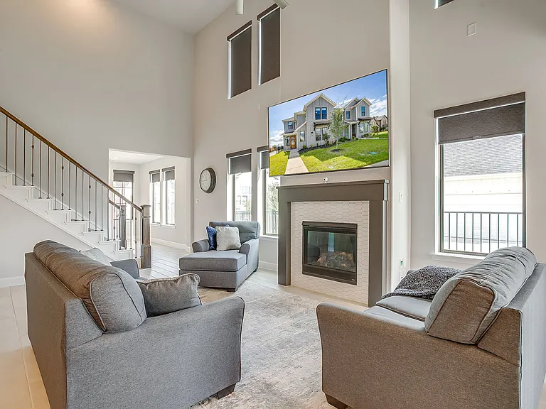 2113 Domingo Dr — Photo 15