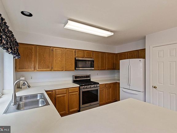 Includes new built-in microwave and gas oven/range