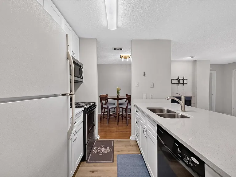 3115 Helms St #314 — Photo 16