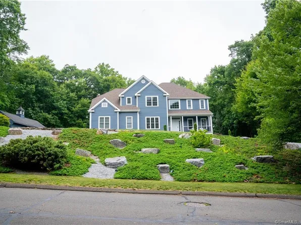 24 Aspen Lane, Monroe, CT 06468