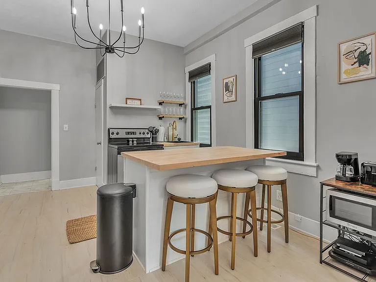 139 S 8th St #137 — Photo 25