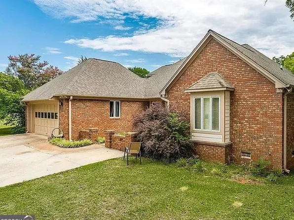 244 Woodridge Way, Royston, GA 30662