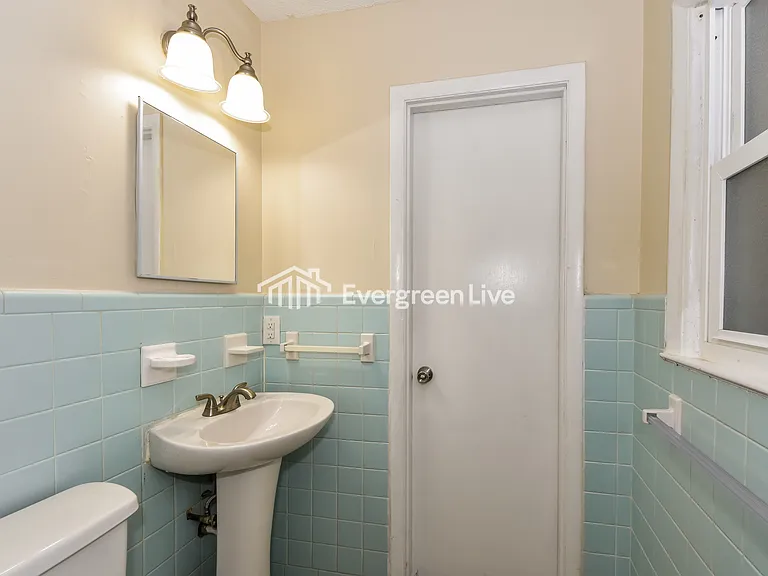 1004 Eastmont Dr — Photo 12