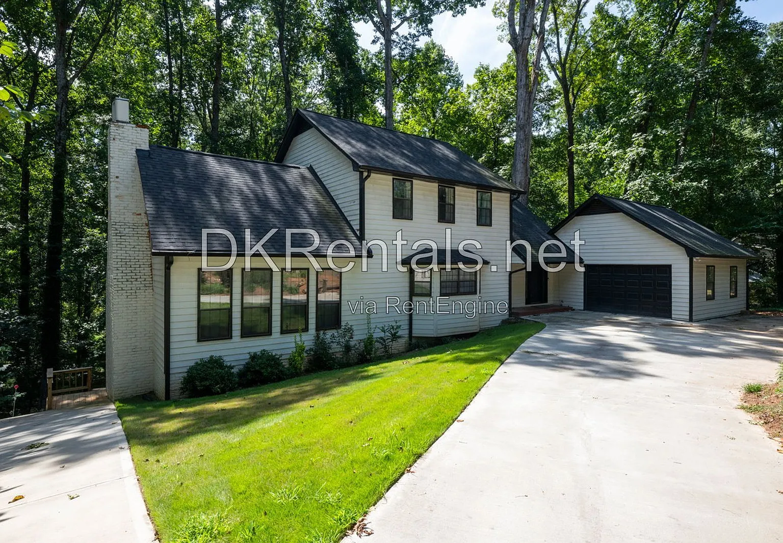 4 bed, 3.5 bath, 3916 sqft, $3,200 — Photo 1
