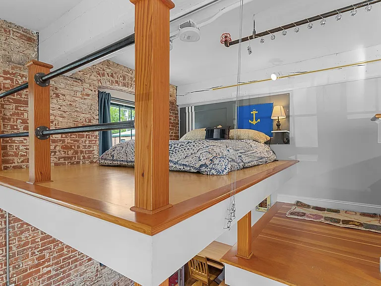 532 Kinsley Ave #110 — Photo 12