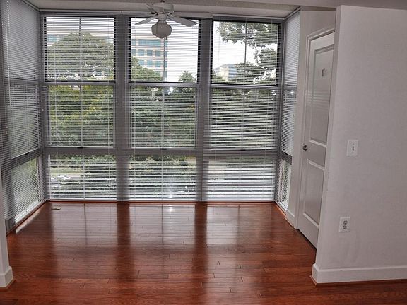5th image of 11800 Sunset Hills Rd Unit 709