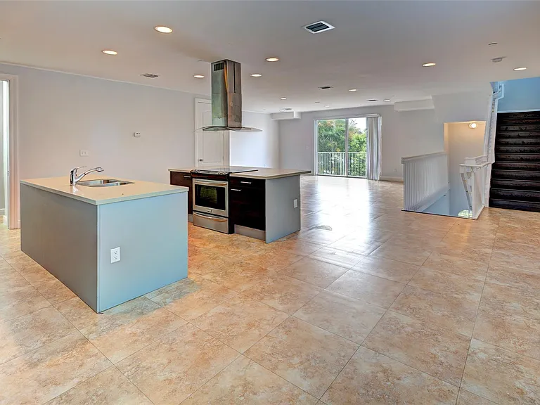 1508 SW 4th Ave — Photo 15
