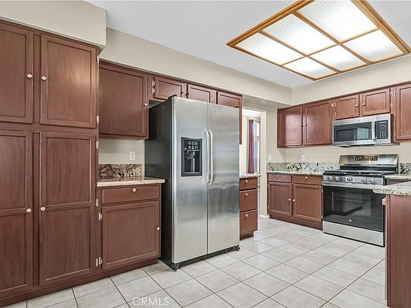5th image of 43156 Corte Almonte