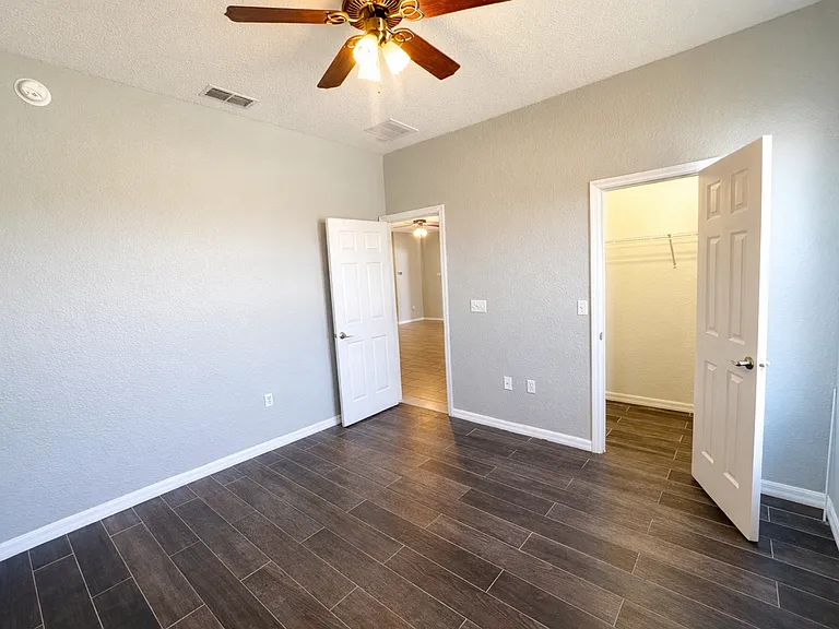 1192 Normandy Heights Cir — Photo 18