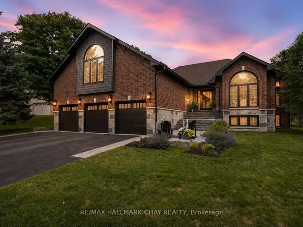 32 Forest Hill Dr, Springwater, ON L9X 0J4