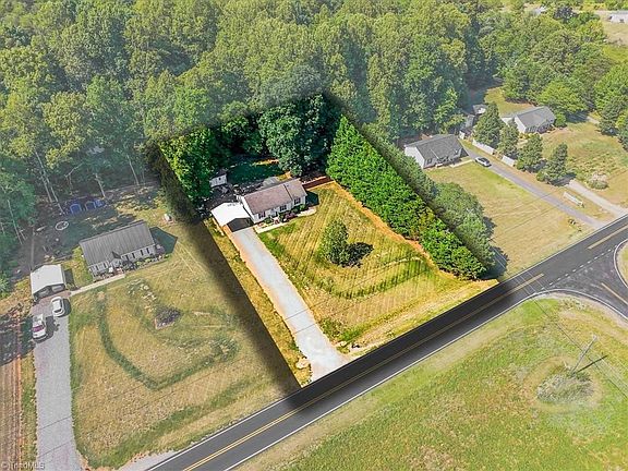 4th image of 4611 Troxler Mill Rd