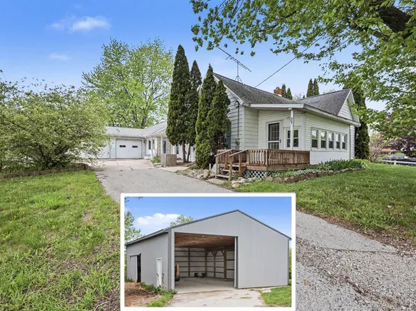 10919 Maple Island Rd, Holton, MI 49412