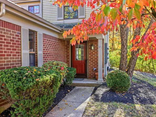 40 Spring Pl, Highland Heights, KY 41076
