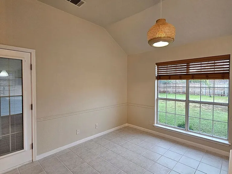 2021 Herald Dr — Photo 7