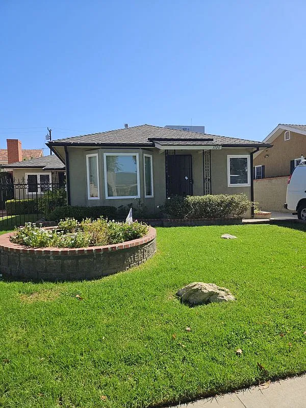 1 bed, 1.0 bath, 650 sqft, $2,500 — Photo 1