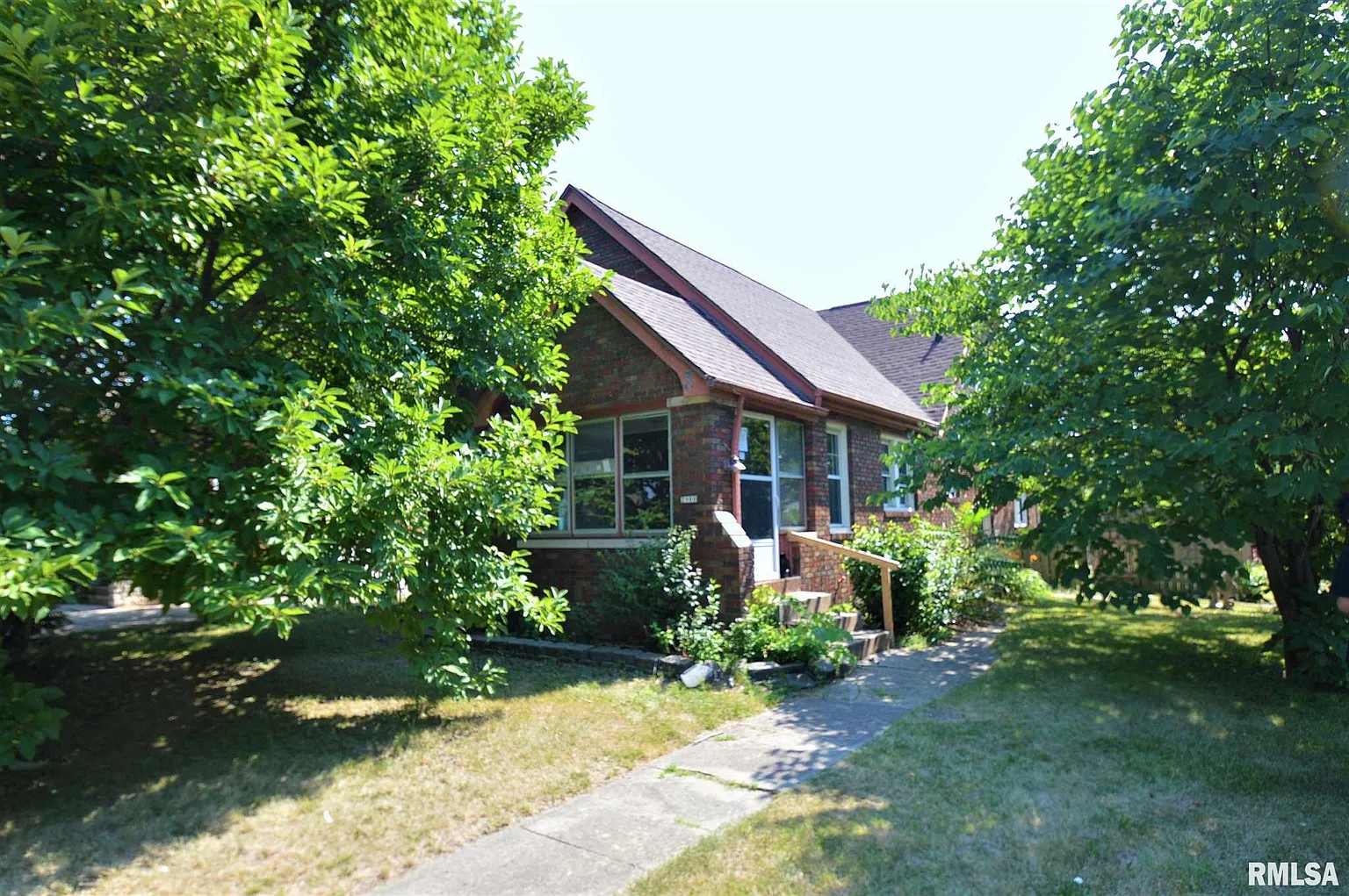 2900 N Sheridan Rd photo 1