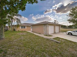 906 SE 14th Ter APT A, Cape Coral, FL 33990