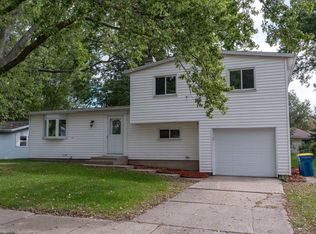 2610 Schumacher Dr, Mishawaka, IN 46545