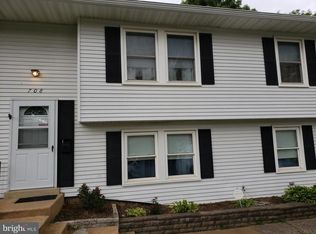 708 Chapelview Dr, Odenton, MD 21113