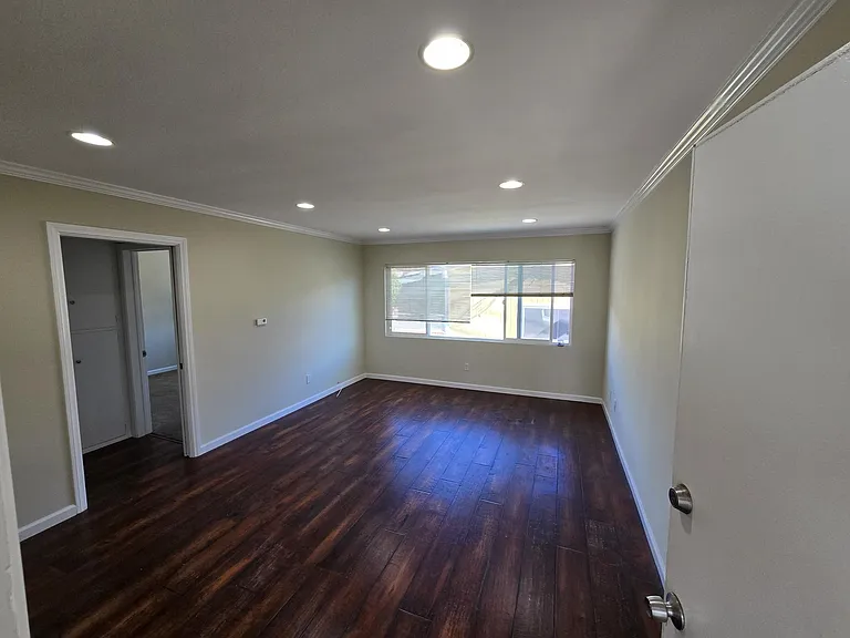 2100 Hermosa Ave #6 — Photo 17