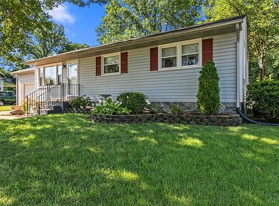 3rd image of 9904 Slevin Ln