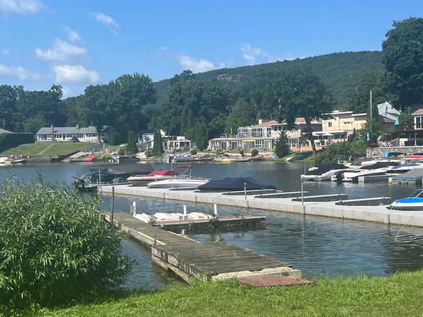 1169 State Route 17a APT 6