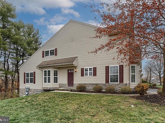2nd image of 100 Needlewood Dr