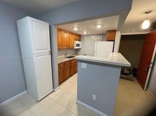 10903 N Kendall Dr APT 111, Miami, FL 33176