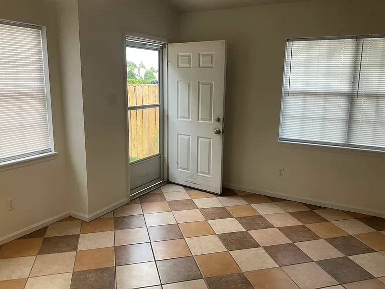 138 Witten Cir #A — Photo 22