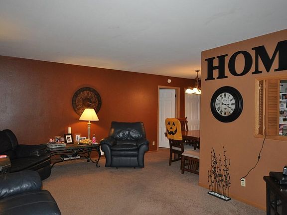 3rd image of 814 N 18th Ave