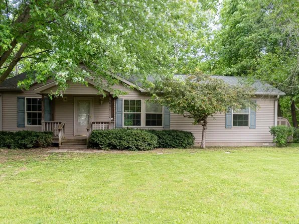 306 Howard St, Waveland, IN 47989