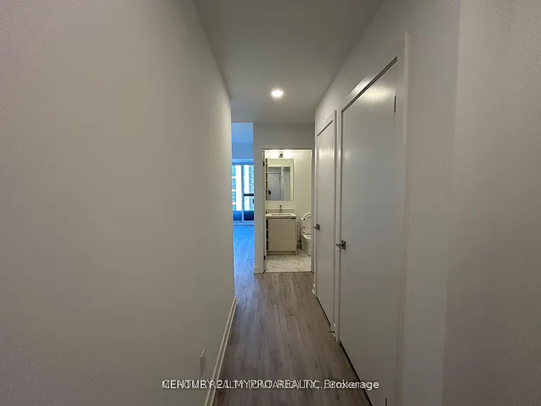 252 Church St #3105 — Photo 5