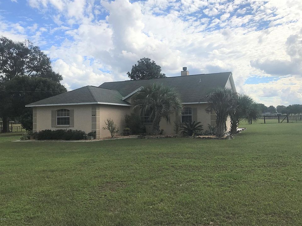 1st image of 4544 NE 105th Pl