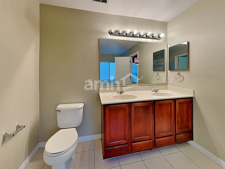 901 Anchorage Ln — Photo 15