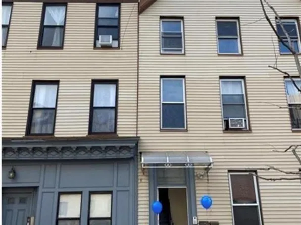 432 39th St, Brooklyn, NY 11232