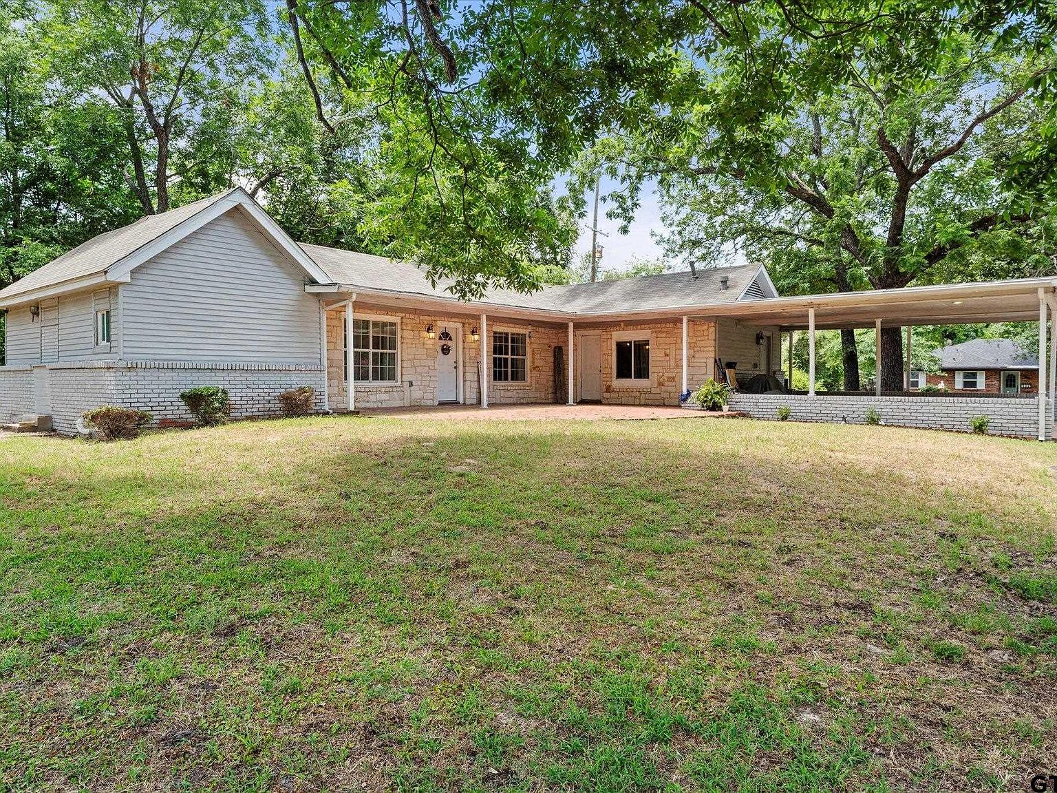 617 Cherokee Trce, Athens, TX 75751 | Zillow