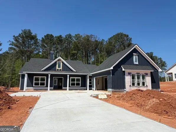 134 Woodford Dr, Roopville, GA 30170